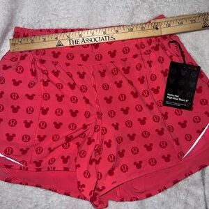 Lululemon Disney Hotty Hot HR Shorts Pink woman size 8